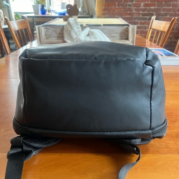 Targus Backpack - Picture 8 of 15